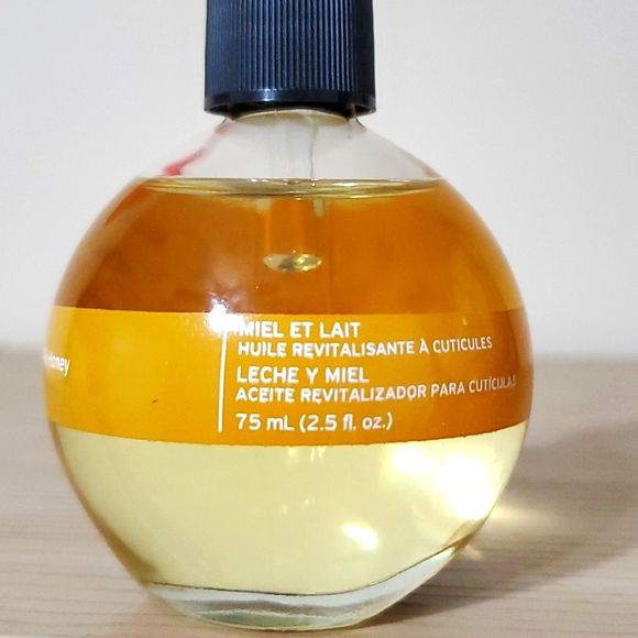 Cuticle Oil - Picture 2 of 2